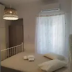 A V G E R I N O S Naxos Semesterbostad Naxos City