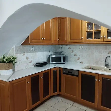 Feriehus A V G E R I N O S Naxos Naxos City