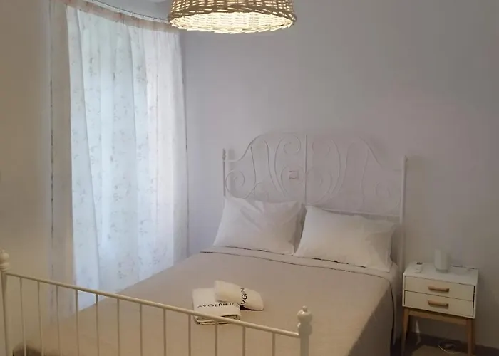 Holiday home A V G E R I N O S Naxos *