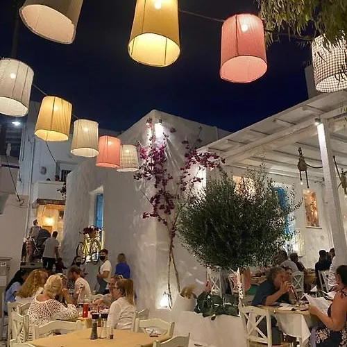 A V G E R I N O S Naxos Vakantiehuis Naxos City