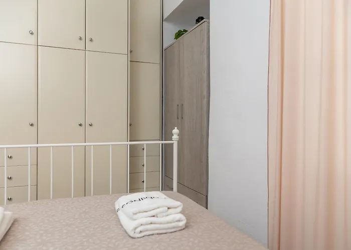 Dom wakacyjny A V G E R I N O S Naxos Naxos City